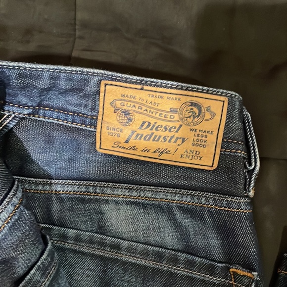 Diesel Jeans 28W 30L Regular Straight Cut - Picture 6 of 6